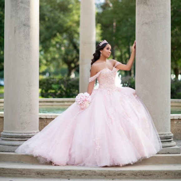 Meet the Posher Other - Meet your Posher, Elizabeth